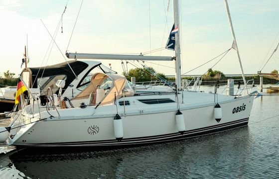 Sailboat Jeanneau Sun Odyssey 32.1 9.6m