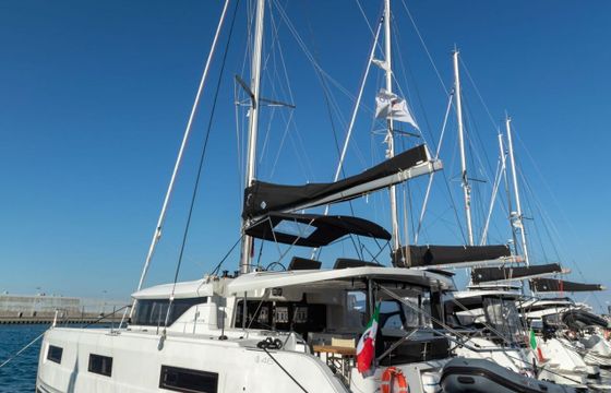 Catamaran Lagoon 46 13.99m