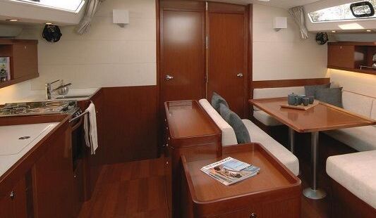 Sailboat Beneteau Oceanis 50 15m