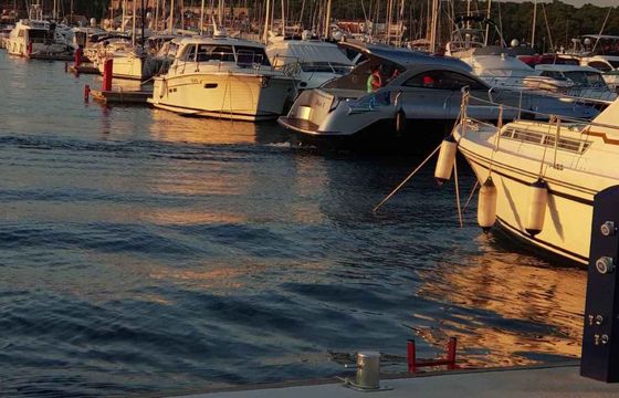 Motorboat Mirakul 30 260hp