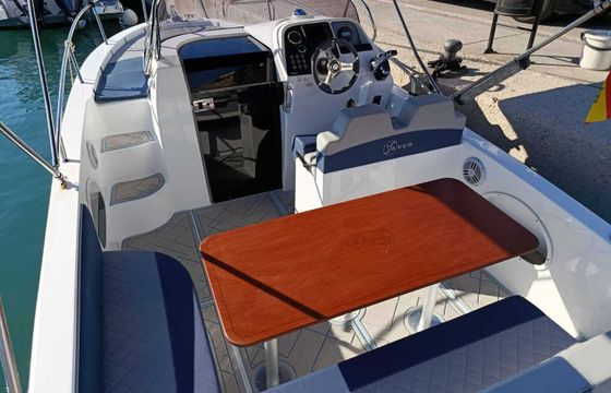 Motorboat Saver 660 WA 140hp