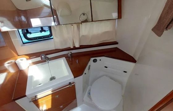 Motorboat Jeanneau Leader 10 520hp
