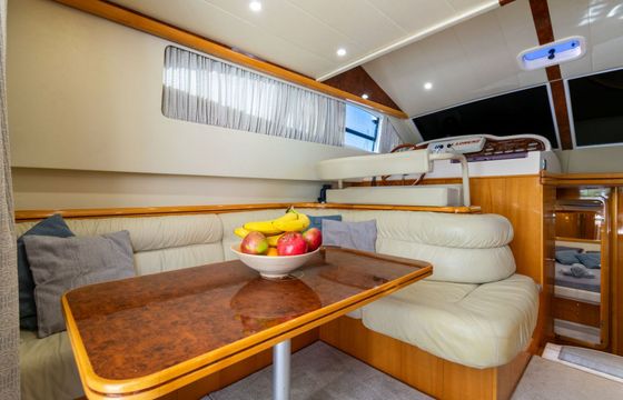 Motorboat Raffaelli Levante 43 fly 840hp