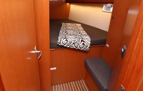 Sailboat Bavaria Cruiser 46 14.27m