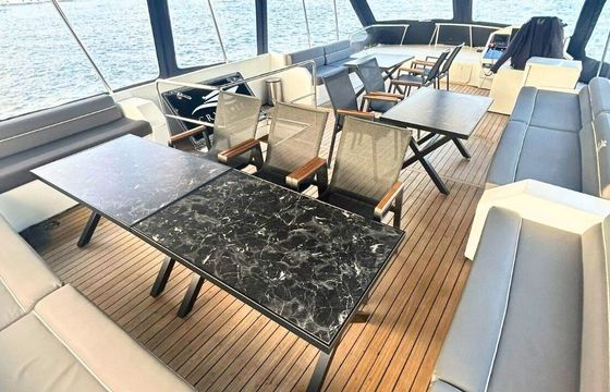 Motor yacht 23m Yacht 650hp
