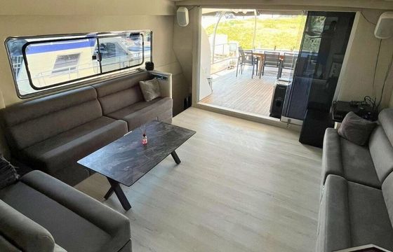 Motor yacht 23m Yacht 650hp