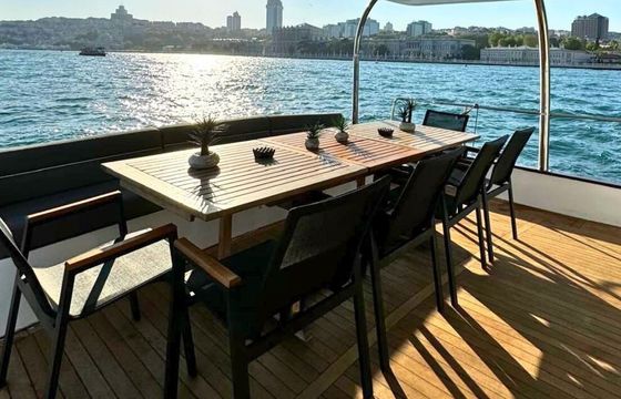 Motor yacht 23m Yacht 650hp
