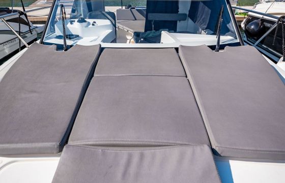 Motorboat Beneteau Antares 8 200hp