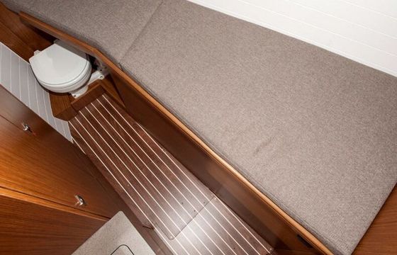 Sailboat Bavaria Cruiser 56 16.75m