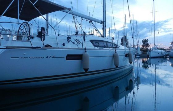 Sailboat Jeanneau Sun Odyssey 42 DS 12.93m