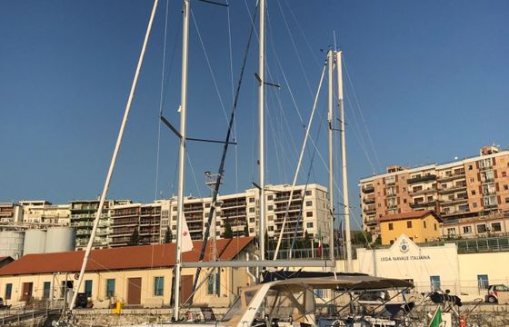 Sailboat BENETEAU OCEANIS 45 14m
