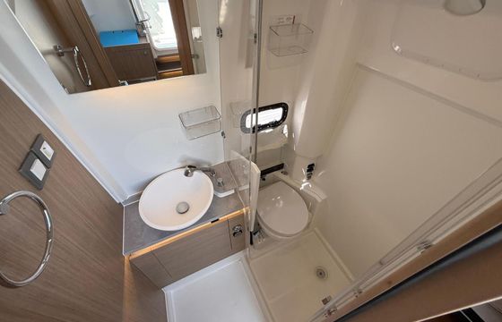 Motorboat Jeanneau Cap Camarat 10.5 CC 600hp