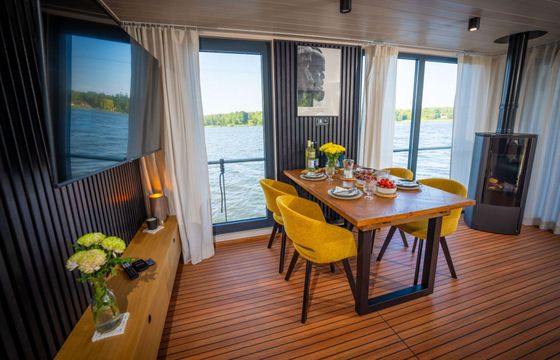 Houseboat WOMA D13