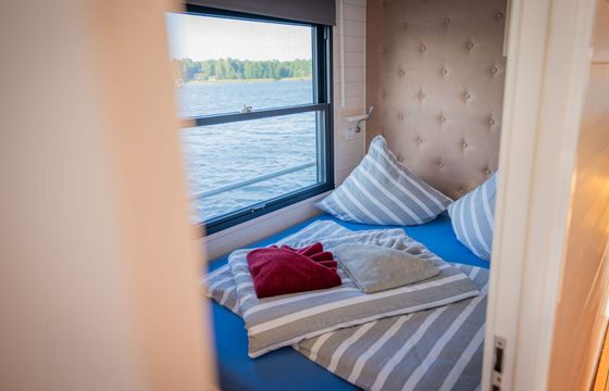 Houseboat WOMA D13