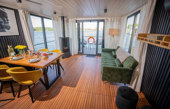 Houseboat WOMA D13