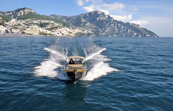 Motorboat Modern Gozzo Positano Open 700hp