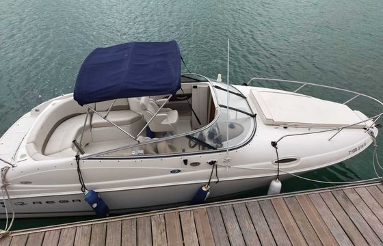 Motorboat Regal 2350LSC 225hp
