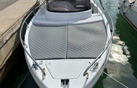 Motorboat Saver 750 Wa 300hp