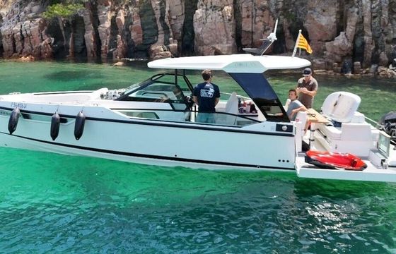 Motorboat saxdor 320 GTO 450hp