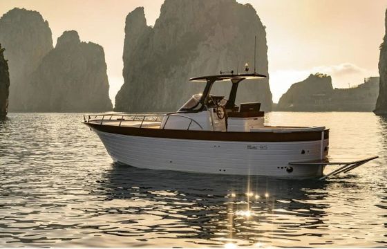 Motorboat Mimi Libeccio 9.5 400hp