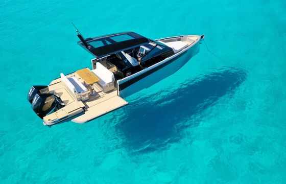 Motorboat Virtue yacht V10 Top 600hp