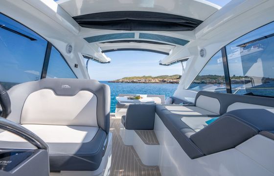 Motorboat Galeon 405 HTS 760hp