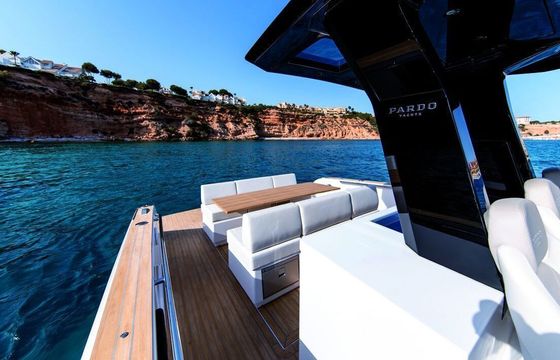 Motor yacht Pardo 38 760hp