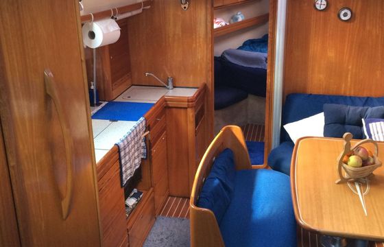 Sailboat Bavaria 39 Cruiser 12m