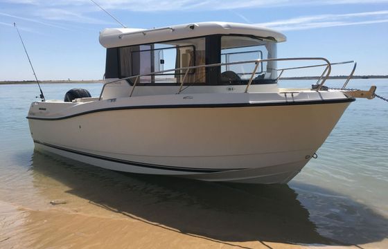Motorboat Quicksilver 675 PilotHouse 150hp