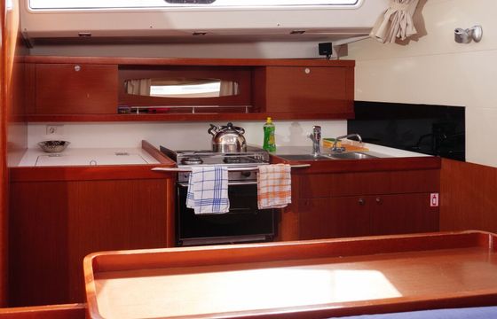 Sailboat Beneteau Oceanis 50 Family 15.42m