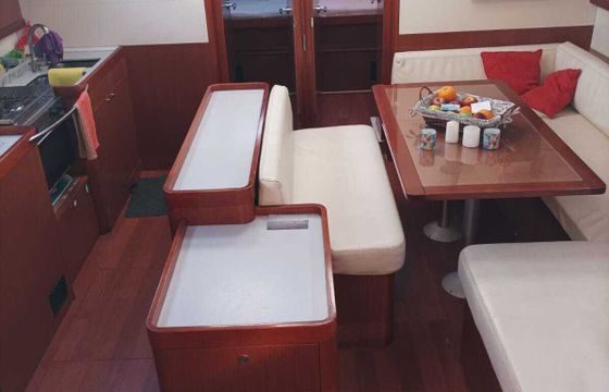 Sailboat Beneteau Oceanis 50 Family 15.24m