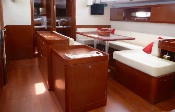 Sailboat Beneteau Oceanis 50 Family 15.24m