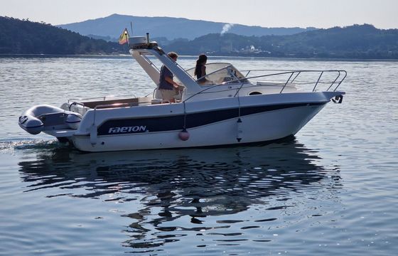 Motorboat Faeton 730 sport 180hp