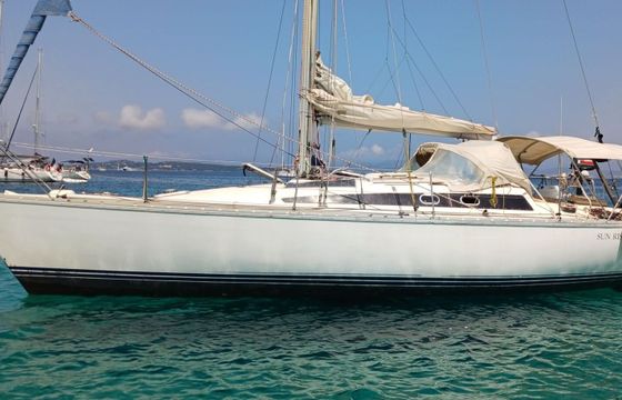 Sailboat Jeanneau Sun Rise 11.5m