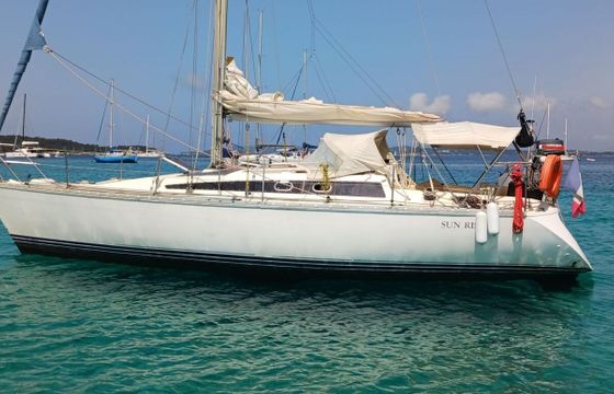 Sailboat Jeanneau Sun Rise 11.5m