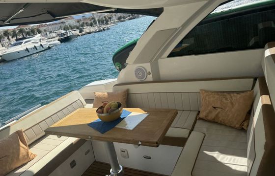 Motorboat Jeanneau Leader 40