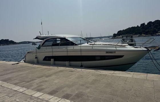 Motorboat Jeanneau Leader 40