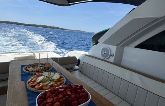 Motorboat Jeanneau Leader 40