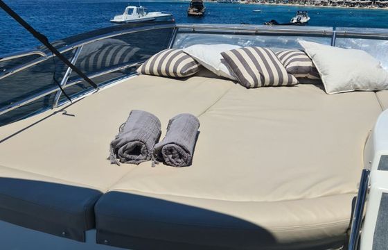 Motorboat Galeon 530 Flybridge 1600hp