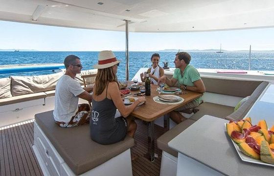 Catamaran FOUNTAINE PAJOT SABA 50 14.98m