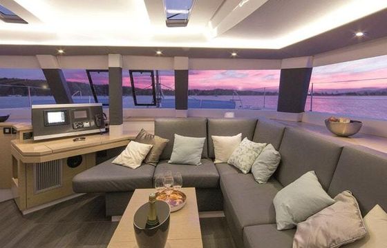 Catamaran FOUNTAINE PAJOT SABA 50 14.98m