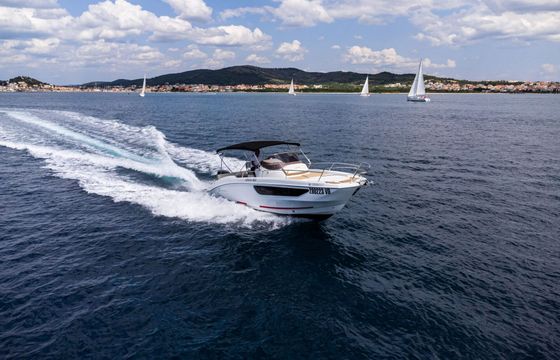 Motorboat Idea Marine 80WA Sundeck 300hp