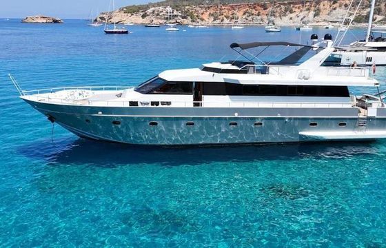 Motor yacht Canados 88 2200hp