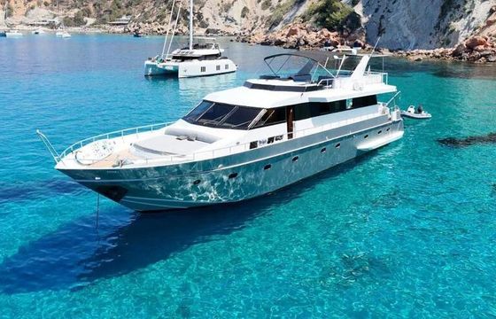 Motor yacht Canados 88 2200hp