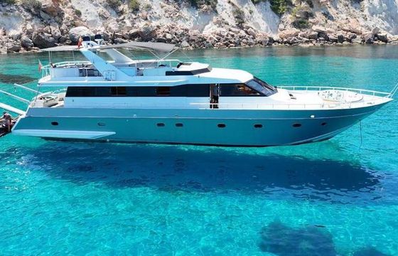 Motor yacht Canados 88 2200hp