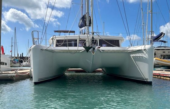 Catamaran FOUNTAINE PAJOT LIPARI 41 11.95m