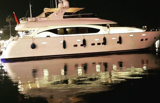 Motor yacht custom-made 2006