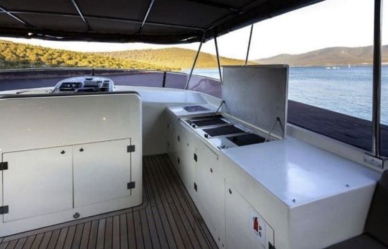 Motorboat Cantieri By Zar 2400hp