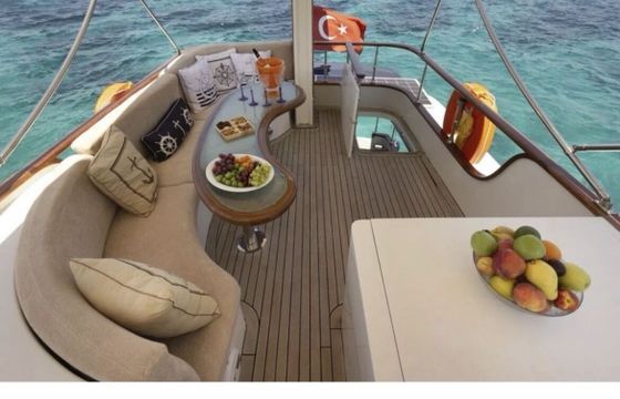 Motorboat Trawler Classic Cruiser 55 680hp