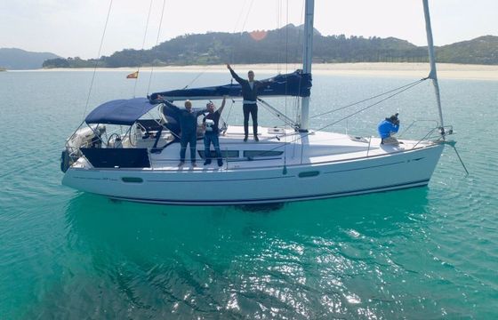 Sailboat Jeanneau Sun odyssey 39i 12m